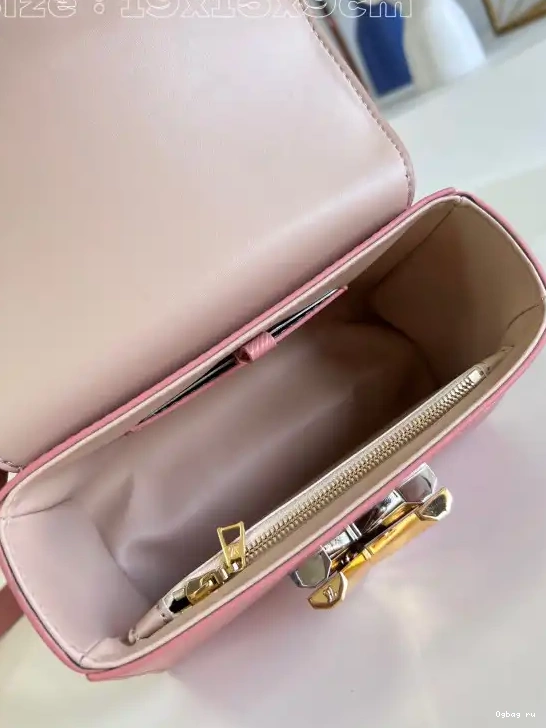 VUITTON TWIST LOUIS PM 0623